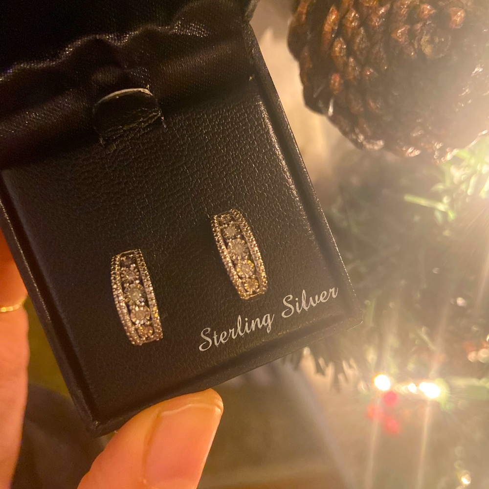 DIAMOND and sterling silver stud earrings